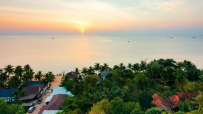 The Tahiti Beach Hotel